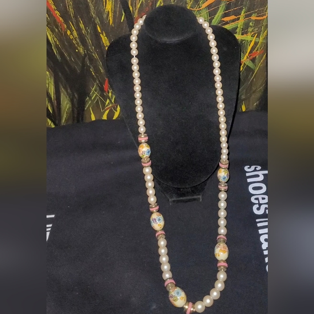 LOWSTART🚨VtgJAPAN Hand Painted Beads & Faux Pearl Necklace